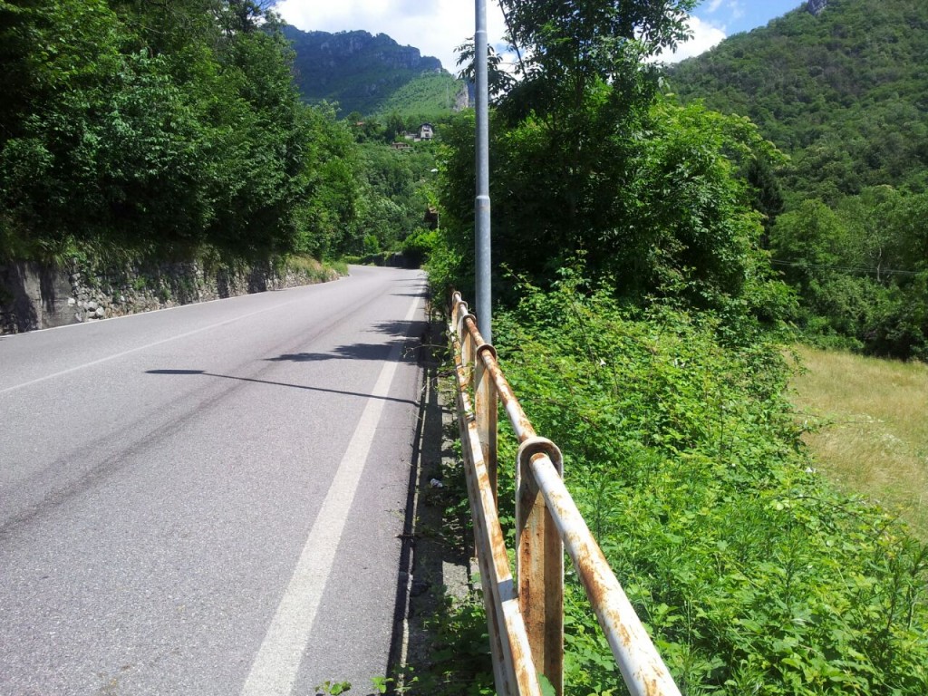 incidente moto lecco-ballabio