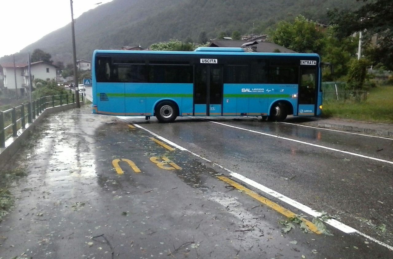 bus maltempo