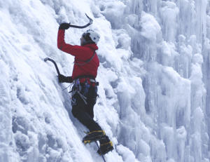 CASCATA GHIACCIO SCALATORE