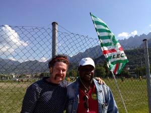 MASSIRONI CISL CON MIGRANTE