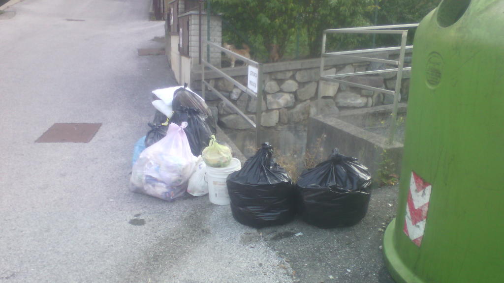 sacchetti-immondizia-4