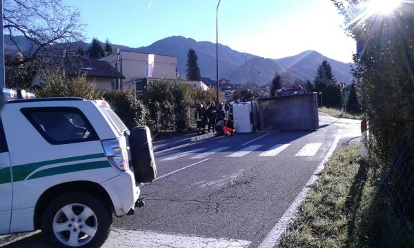 camion-ribaltato-noccoli-2