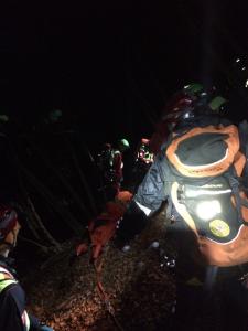 soccorso-alpino-parlasco-notte-barella
