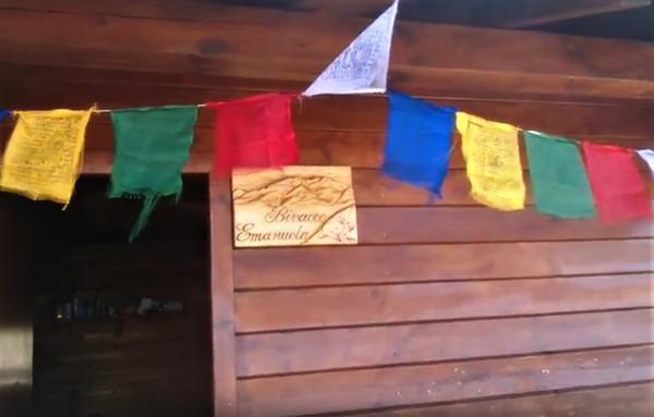 bivacco-emanuela-bandierine-tibet