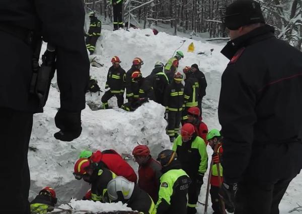 cnsas soccorso alpino centro italia vigili del fuoco 4