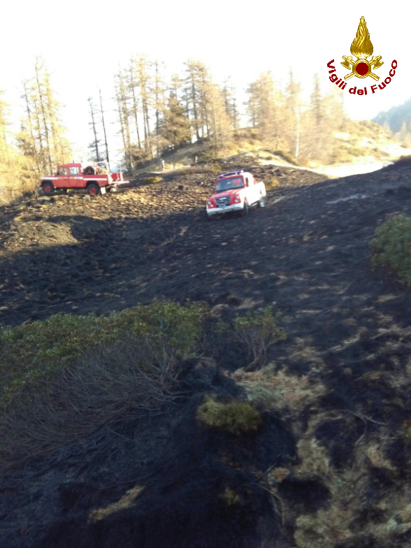 incendio-betulle-vigili-del-fuoco-2
