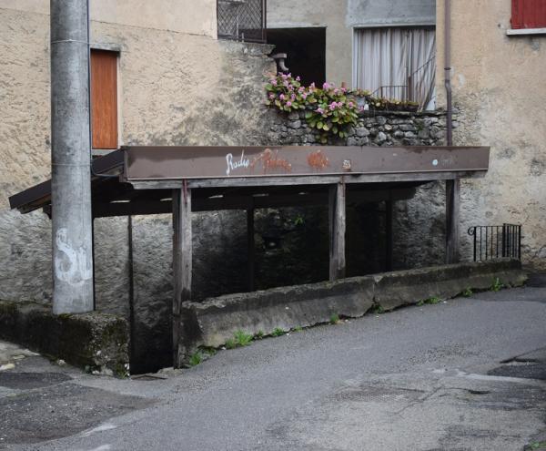 PASTURO LAVATOIO VIA BAIEDO