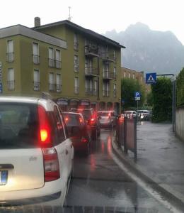 nubifragio lecco coda acquate
