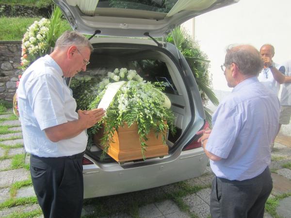FUNERALI PENSOTTI DON BRUNO E DELPINI - Copia