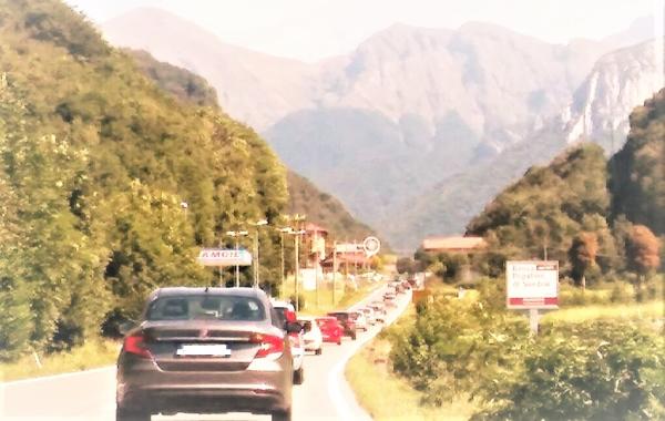 TRAFFICO CODA BALISIO VERSO VALLE
