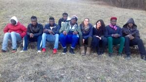 passeggiata centro migranti cremeno maggio cara artigianelli